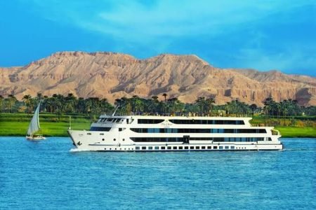 Luxury Cruise from Aswan to Luxor 4 Days 3 Nights Include Abu Simble