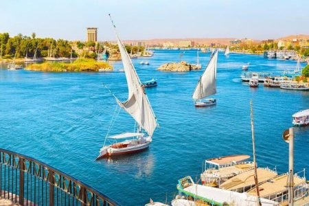 Luxury Cruise from Aswan to Luxor 4 Days 3 Nights Include Abu Simble