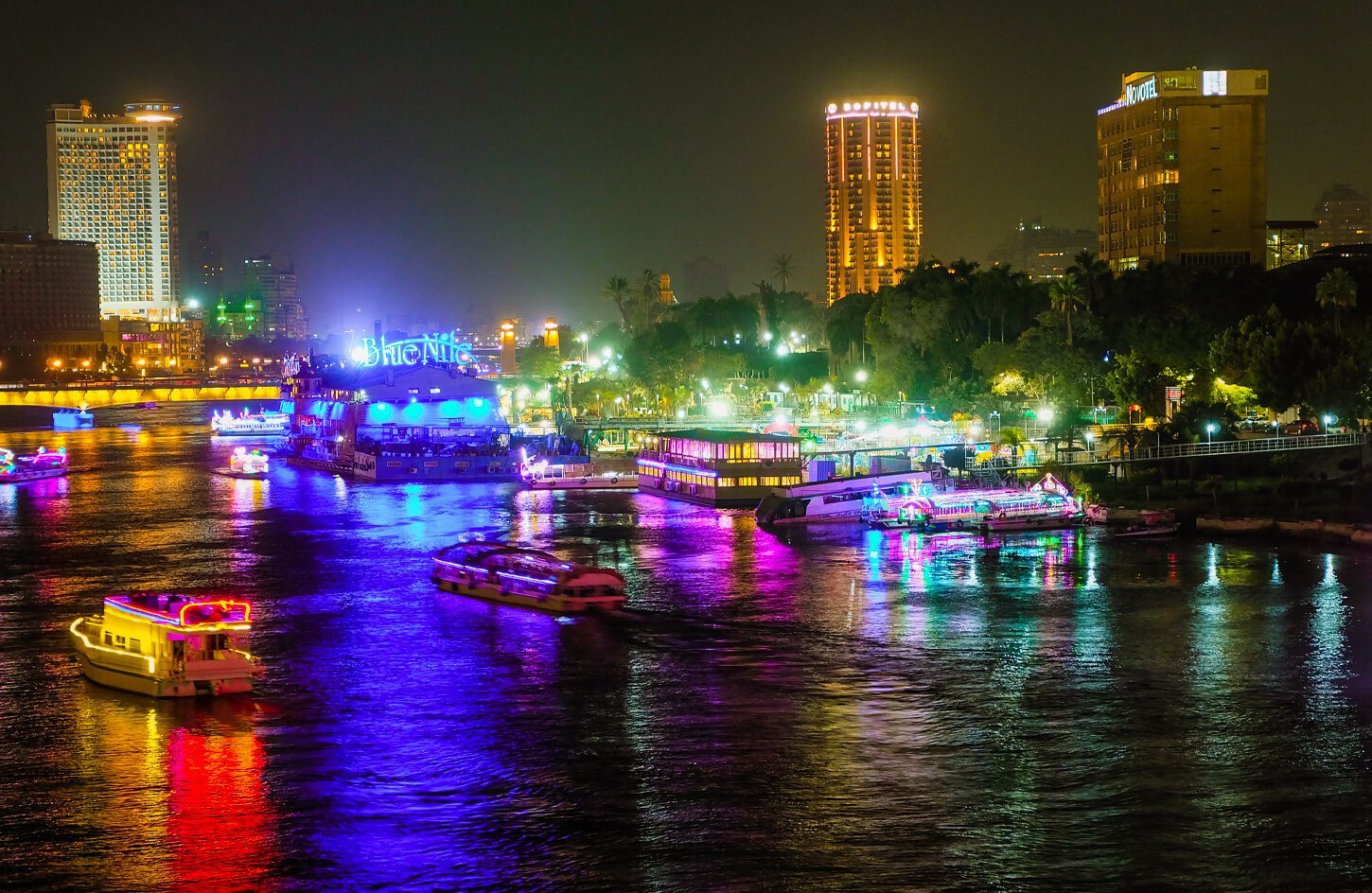 π Cairo by Night Tour | Felucca Ride, Khan El Khalili & Night Sights